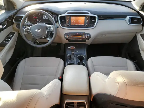 5XYPGDA55KG530750 2019 KIA SORENTO - Image 8