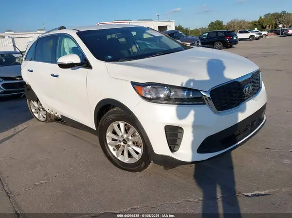 5XYPGDA55KG552361 2019 KIA SORENTO - Image 1