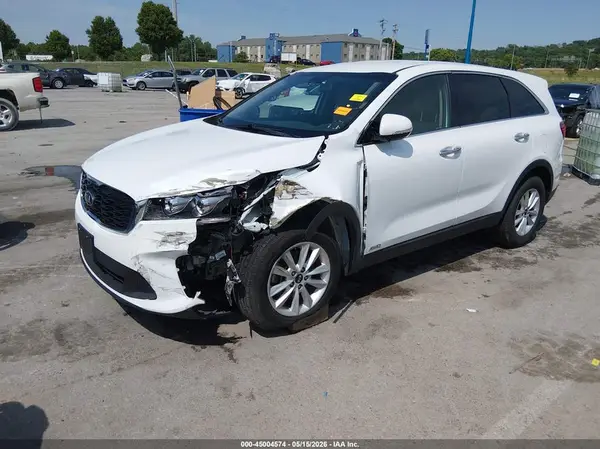 5XYPGDA55KG559584 2019 KIA SORENTO - Image 2