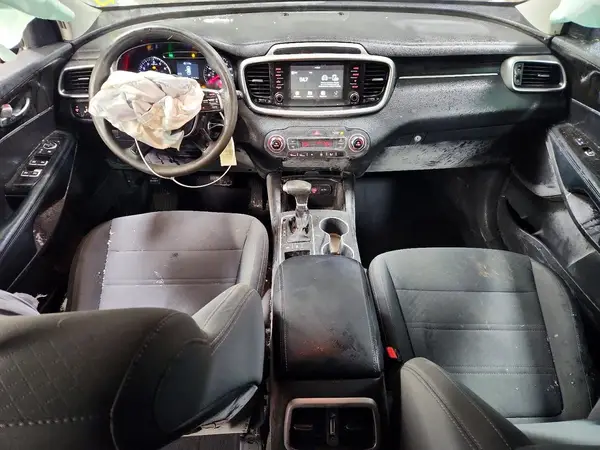 5XYPGDA55KG562002 2019 KIA SORENTO - Image 8