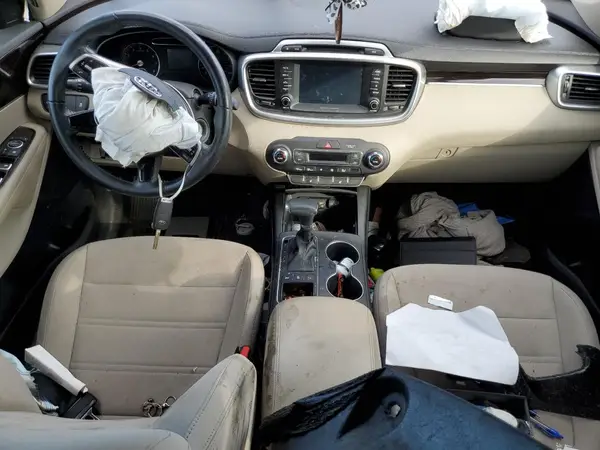 5XYPGDA55KG567412 2019 KIA SORENTO - Image 8