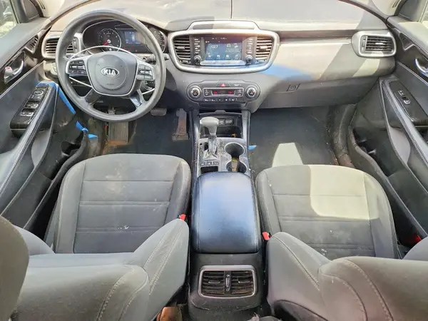 5XYPGDA55KG567880 2019 KIA SORENTO - Image 8