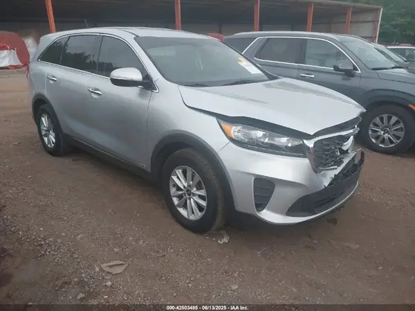 5XYPGDA55KG570584 2019 KIA SORENTO - Image 1