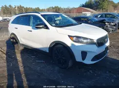 5XYPGDA55KG593007 2019 KIA SORENTO