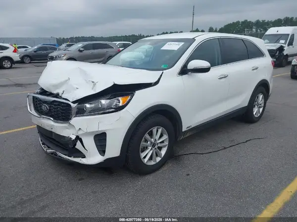 5XYPGDA55LG614875 2020 KIA SORENTO - Image 2