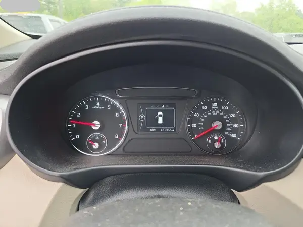 5XYPGDA56GG003372 2016 KIA SORENTO - Image 8