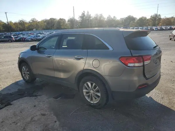 5XYPGDA56GG072515 2016 KIA SORENTO - Image 2