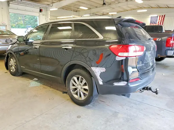 5XYPGDA56GG081778 2016 KIA SORENTO - Image 2