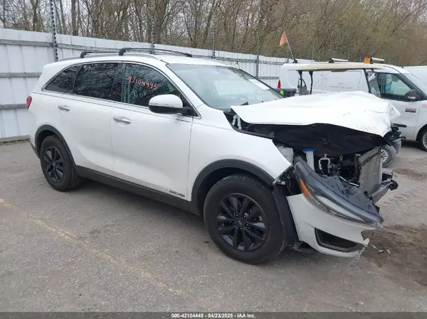 5XYPGDA56GG094546 2016 KIA SORENTO - Image 1