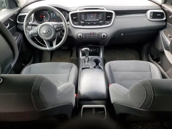 5XYPGDA56GG131725 2016 KIA SORENTO - Image 8