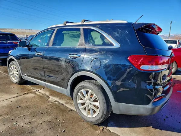 5XYPGDA56GG135368 2016 KIA SORENTO - Image 2