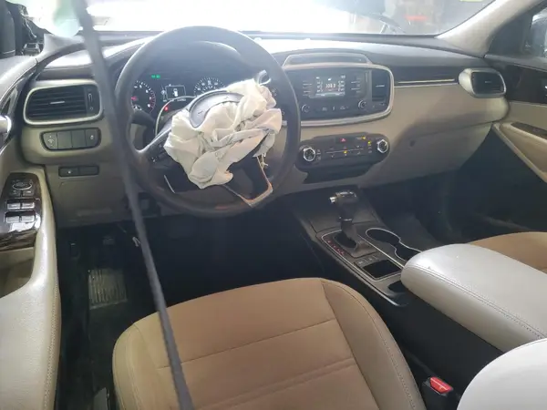 5XYPGDA56GG141302 2016 KIA SORENTO - Image 8