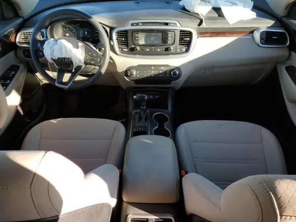 5XYPGDA56GG159427 2016 KIA SORENTO - Image 8