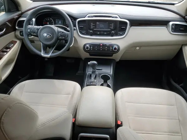 5XYPGDA56GG160075 2016 KIA SORENTO - Image 8
