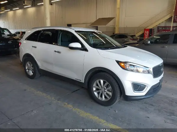 5XYPGDA56GG166636 2016 KIA SORENTO - Image 1