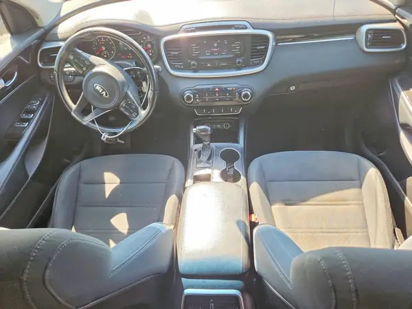 5XYPGDA56GG174767 2016 KIA SORENTO - Image 8