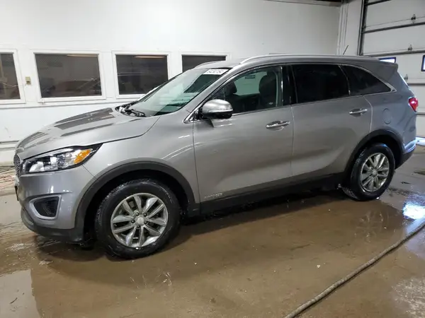 5XYPGDA56GG178575 2016 KIA SORENTO - Image 1