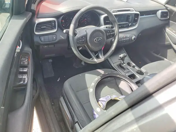 5XYPGDA56HG189058 2017 KIA SORENTO - Image 8
