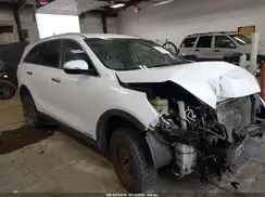 5XYPGDA56HG192932 2017 KIA SORENTO