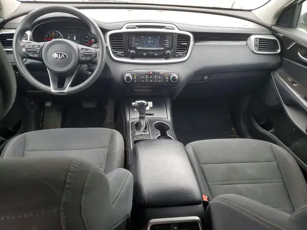 5XYPGDA56HG196141 2017 KIA SORENTO - Image 8