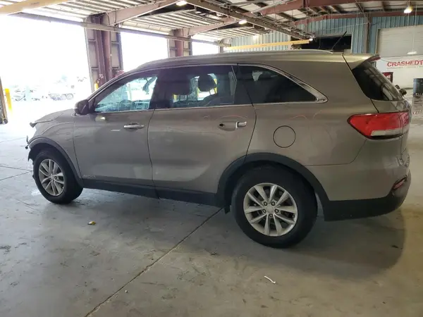 5XYPGDA56HG196740 2017 KIA SORENTO - Image 2