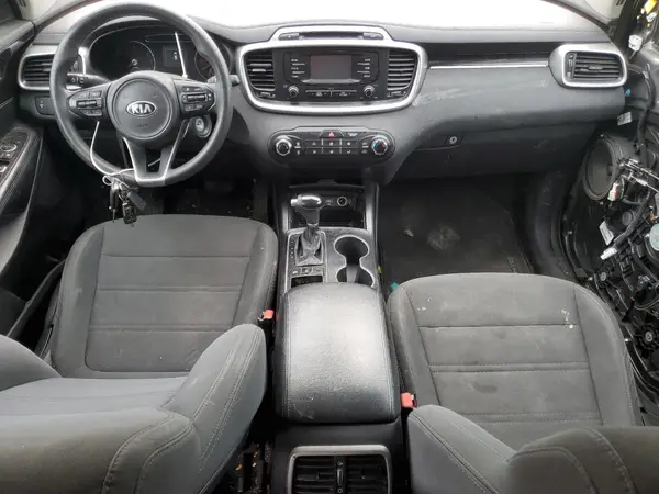 5XYPGDA56HG196740 2017 KIA SORENTO - Image 8
