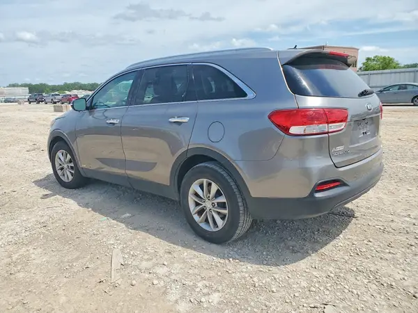 5XYPGDA56HG209132 2017 KIA SORENTO - Image 2