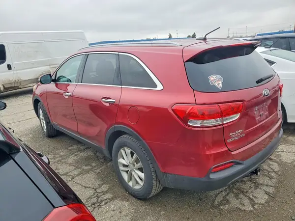 5XYPGDA56HG210569 2017 KIA SORENTO - Image 2