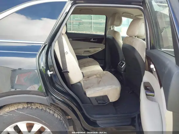 5XYPGDA56HG211639 2017 KIA SORENTO - Image 8