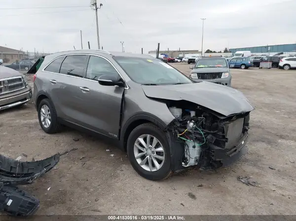 5XYPGDA56HG212550 2017 KIA SORENTO - Image 1