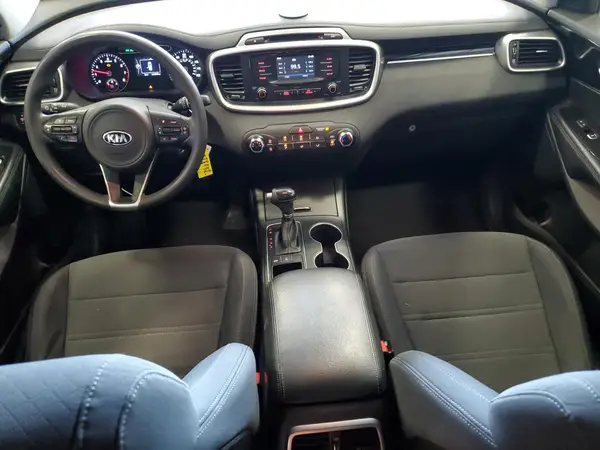 5XYPGDA56HG218185 2017 KIA SORENTO - Image 8