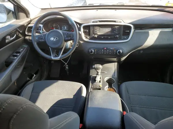 5XYPGDA56HG224133 2017 KIA SORENTO - Image 8