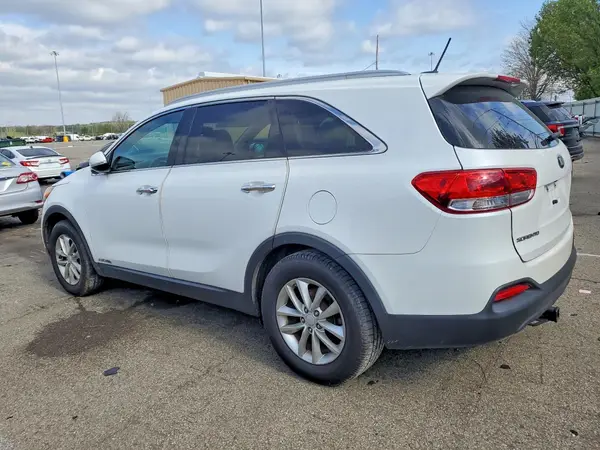 5XYPGDA56HG228750 2017 KIA SORENTO - Image 2