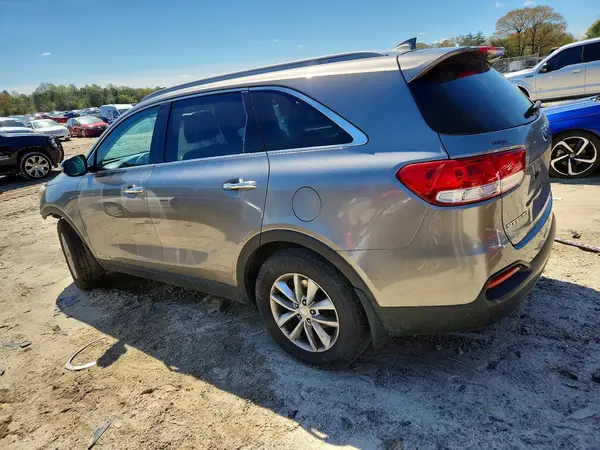 5XYPGDA56HG232135 2017 KIA SORENTO - Image 2