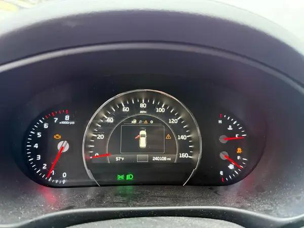 5XYPGDA56HG232569 2017 KIA SORENTO - Image 8