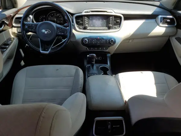 5XYPGDA56HG240221 2017 KIA SORENTO - Image 8