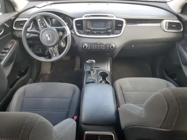 5XYPGDA56HG249680 2017 KIA SORENTO - Image 8