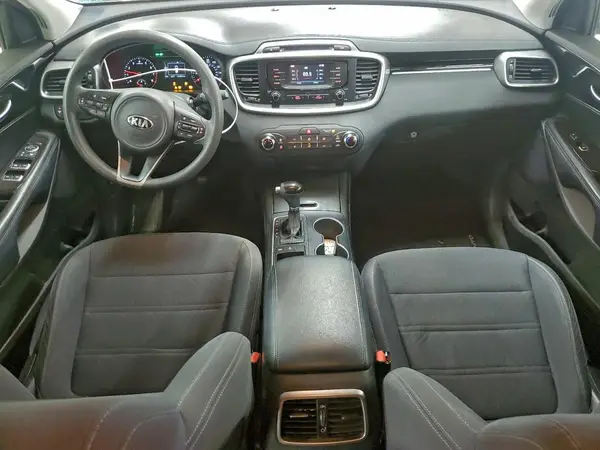 5XYPGDA56HG274319 2017 KIA SORENTO - Image 8
