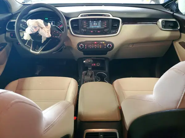 5XYPGDA56HG291735 2017 KIA SORENTO - Image 8