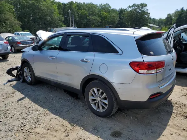 5XYPGDA56HG317248 2017 KIA SORENTO - Image 2