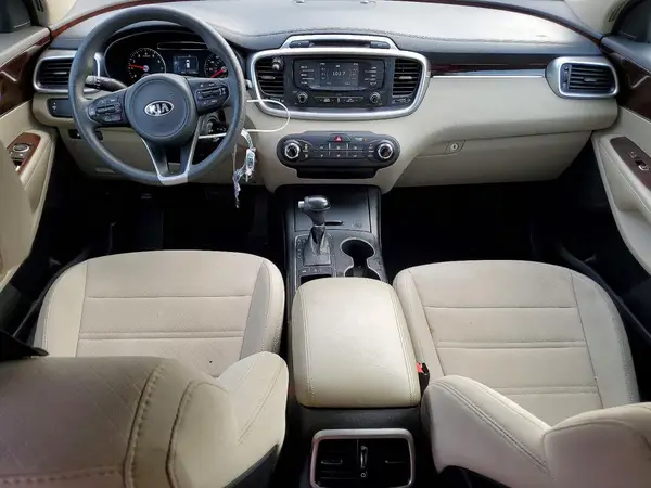 5XYPGDA56HG322109 2017 KIA SORENTO - Image 8