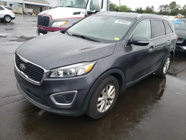 5XYPGDA56HG326144 2017 KIA SORENTO - Image 1