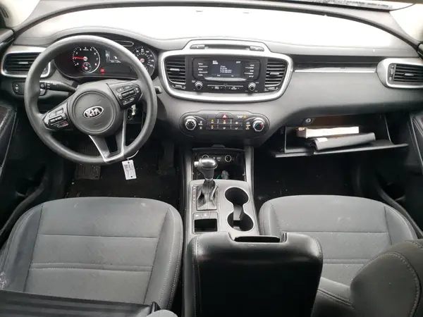 5XYPGDA56HG326144 2017 KIA SORENTO - Image 8