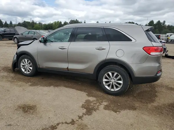 5XYPGDA56HG333790 2017 KIA SORENTO - Image 2