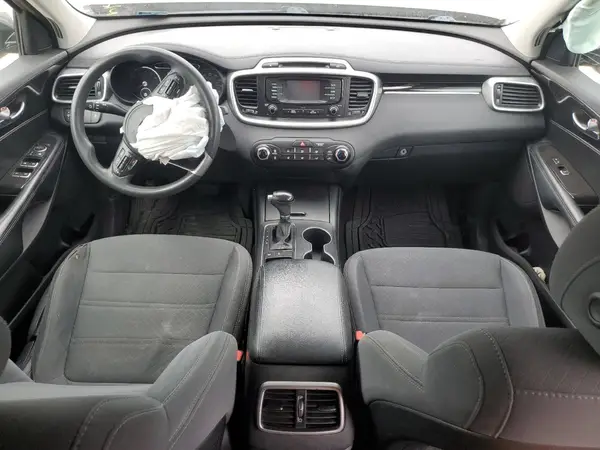 5XYPGDA56HG333790 2017 KIA SORENTO - Image 8
