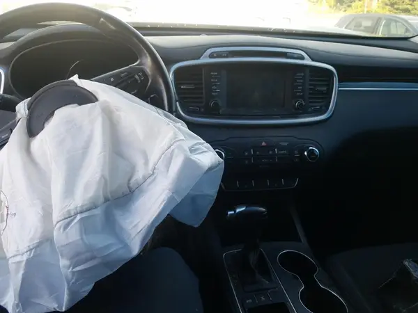 5XYPGDA56JG375723 2018 KIA SORENTO - Image 8