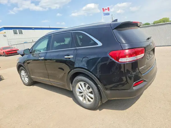 5XYPGDA56JG389105 2018 KIA SORENTO - Image 2