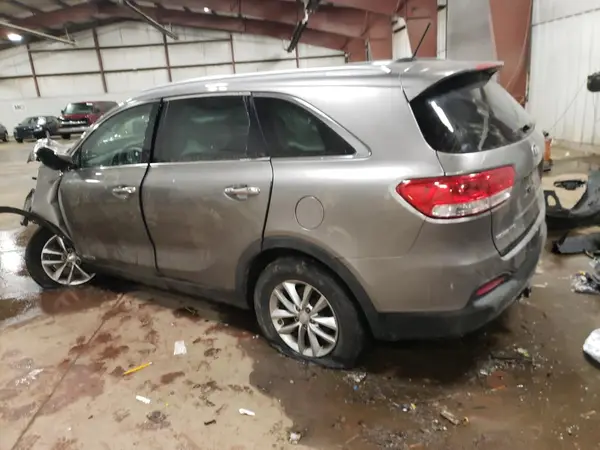 5XYPGDA56JG404539 2018 KIA SORENTO - Image 2