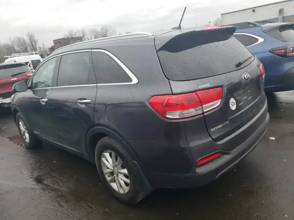 5XYPGDA56JG407120 2018 KIA SORENTO - Image 2