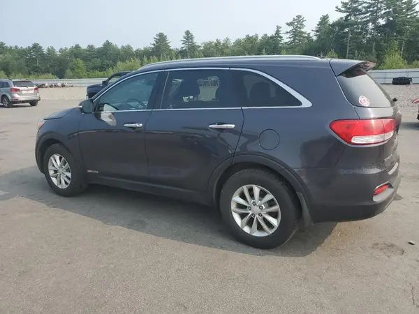 5XYPGDA56JG423236 2018 KIA SORENTO - Image 2